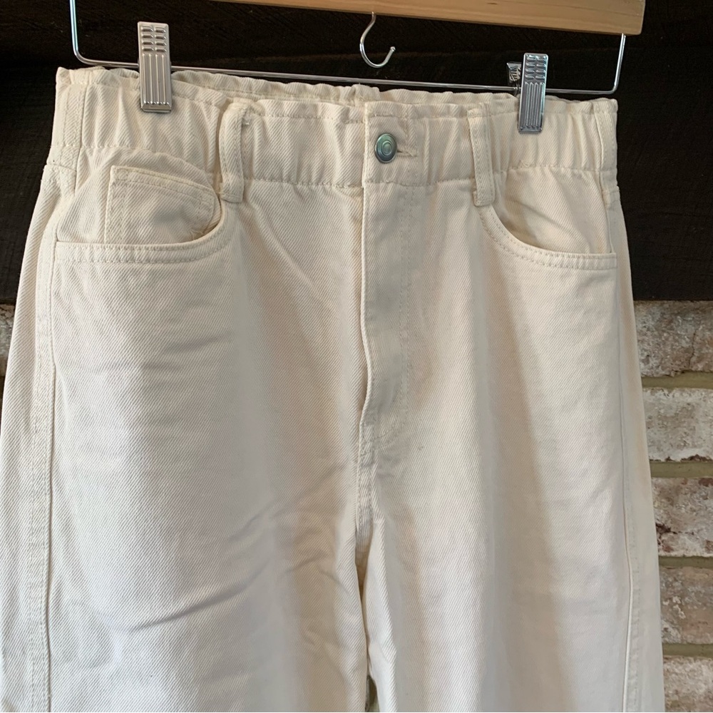 H&M | High Waisted Paper Bag White Pants | 4 - Picture 6 of 14